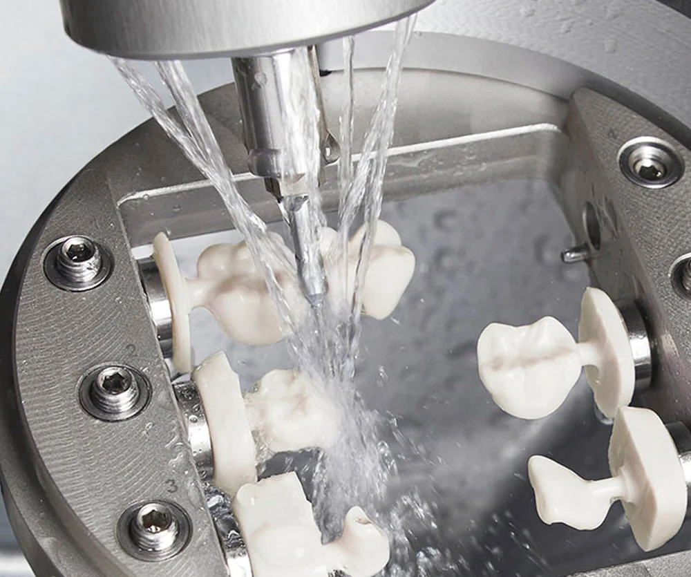 VHF R5 Dental Milling Machine
